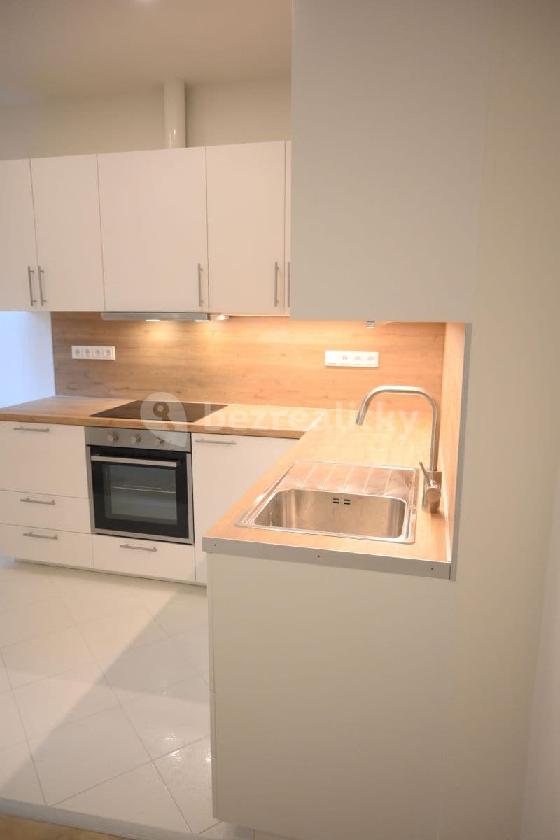 2 bedroom flat to rent, 85 m², Tolstého, Prague, Prague 2 bedroom flat to rent, 85 m², Tolstého, Prague, Prague
