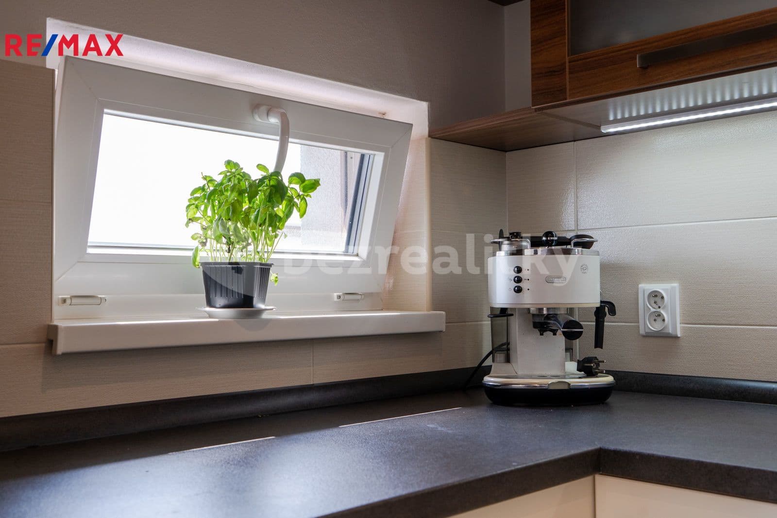 1 bedroom with open-plan kitchen flat to rent, 76 m², Na Návsi, Zbuzany, Středočeský Region 1 bedroom with open-plan kitchen flat to rent, 76 m², Na Návsi, Zbuzany, Středočeský Region