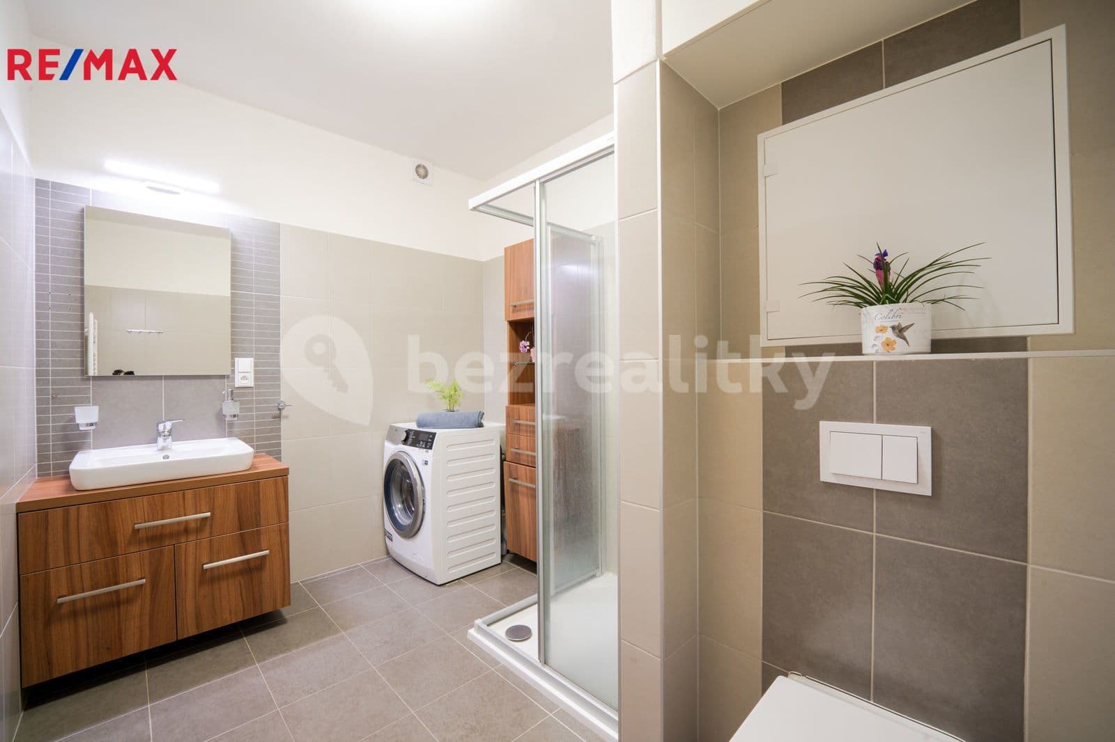 1 bedroom with open-plan kitchen flat to rent, 76 m², Na Návsi, Zbuzany, Středočeský Region 1 bedroom with open-plan kitchen flat to rent, 76 m², Na Návsi, Zbuzany, Středočeský Region