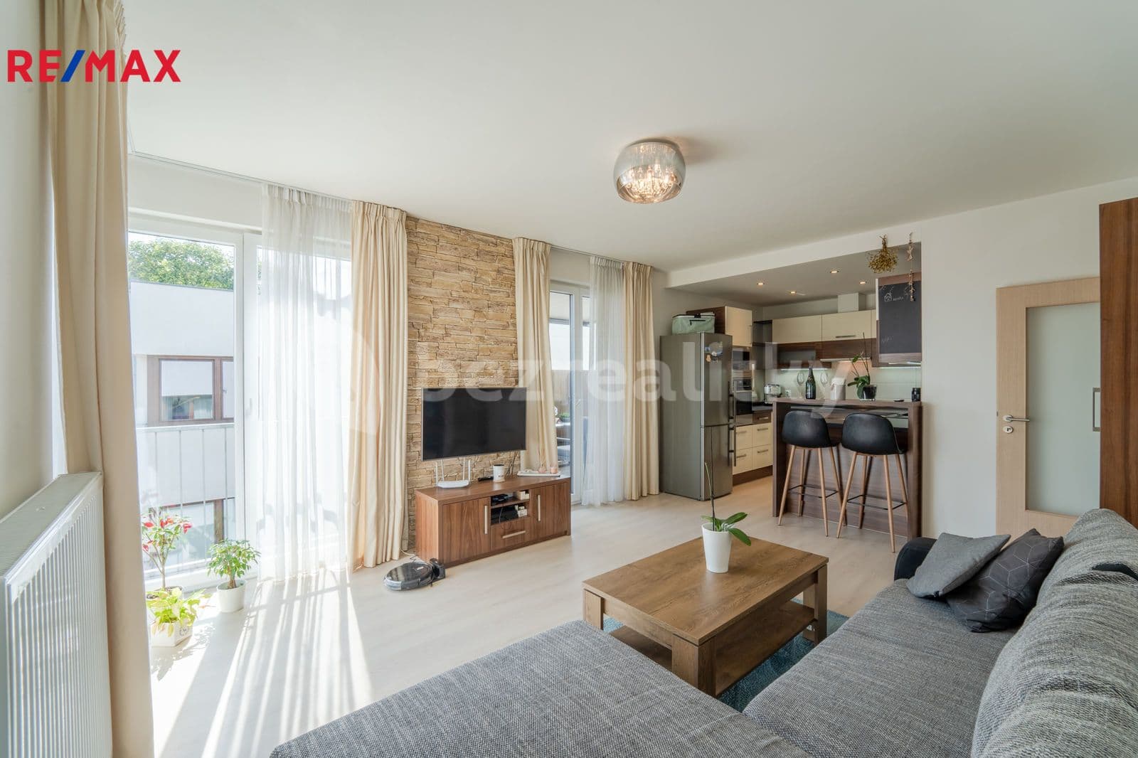 1 bedroom with open-plan kitchen flat to rent, 76 m², Na Návsi, Zbuzany, Středočeský Region 1 bedroom with open-plan kitchen flat to rent, 76 m², Na Návsi, Zbuzany, Středočeský Region