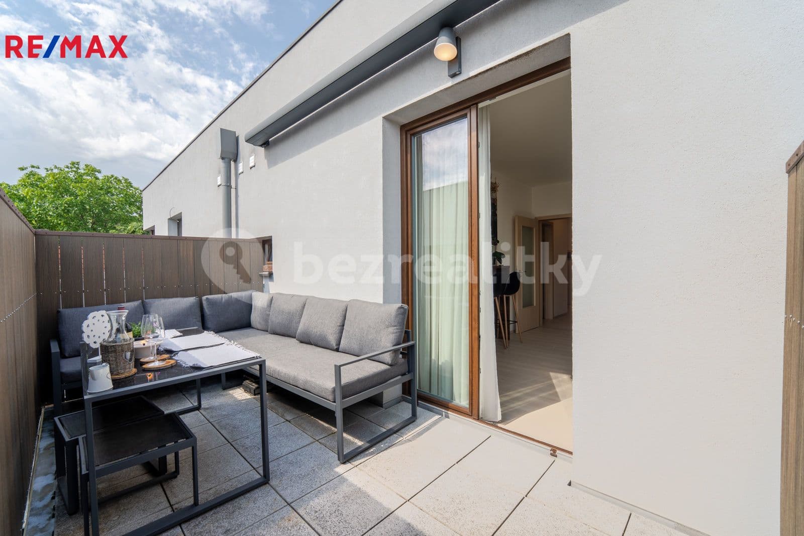 1 bedroom with open-plan kitchen flat to rent, 76 m², Na Návsi, Zbuzany, Středočeský Region 1 bedroom with open-plan kitchen flat to rent, 76 m², Na Návsi, Zbuzany, Středočeský Region