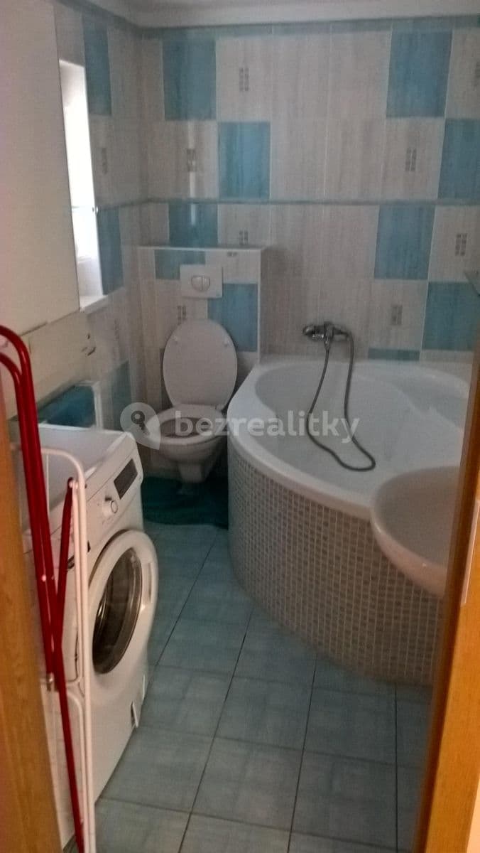 2 bedroom with open-plan kitchen flat to rent, 72 m², Biskupcova, Prague, Prague 2 bedroom with open-plan kitchen flat to rent, 72 m², Biskupcova, Prague, Prague