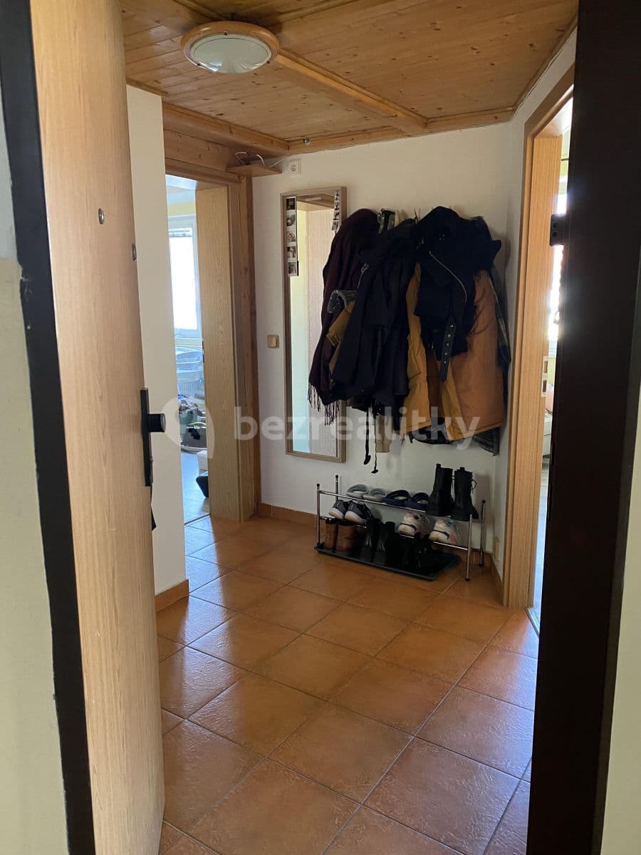 2 bedroom with open-plan kitchen flat to rent, 72 m², Biskupcova, Prague, Prague 2 bedroom with open-plan kitchen flat to rent, 72 m², Biskupcova, Prague, Prague