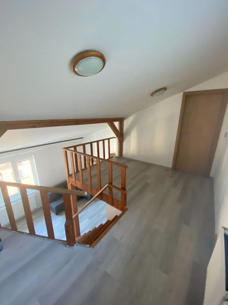 2 bedroom with open-plan kitchen flat to rent, 72 m², Biskupcova, Prague, Prague 2 bedroom with open-plan kitchen flat to rent, 72 m², Biskupcova, Prague, Prague