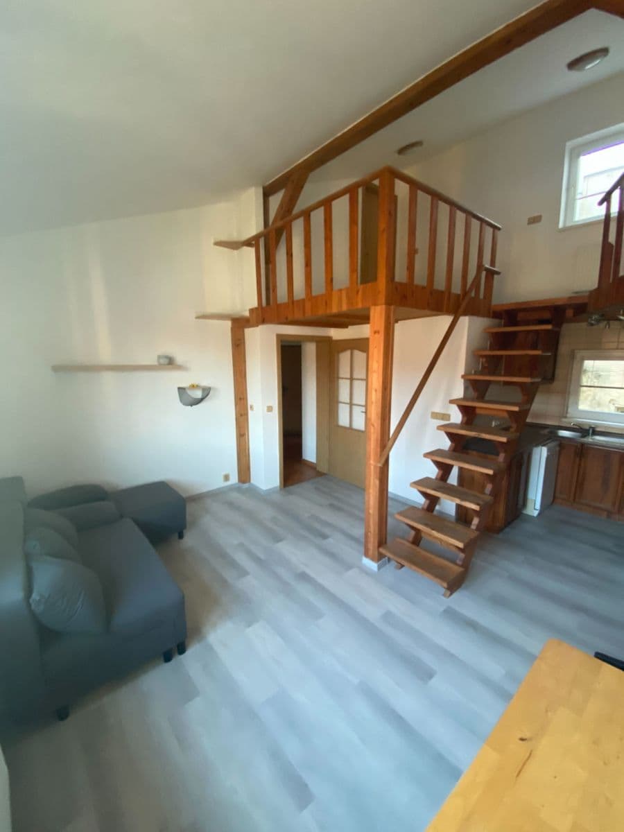 2 bedroom with open-plan kitchen flat to rent, 72 m², Biskupcova, Prague, Prague 2 bedroom with open-plan kitchen flat to rent, 72 m², Biskupcova, Prague, Prague