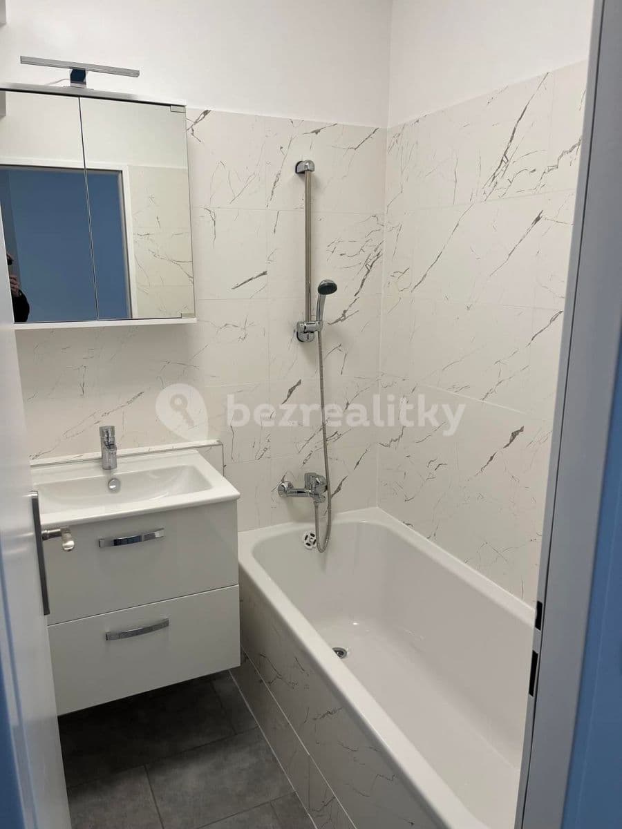 2 bedroom with open-plan kitchen flat to rent, 69 m², Litevská, Kladno, Středočeský Region 2 bedroom with open-plan kitchen flat to rent, 69 m², Litevská, Kladno, Středočeský Region