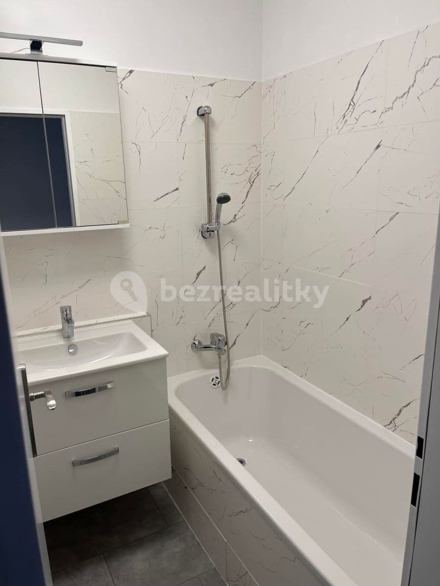 2 bedroom with open-plan kitchen flat to rent, 69 m², Litevská, Kladno, Středočeský Region 2 bedroom with open-plan kitchen flat to rent, 69 m², Litevská, Kladno, Středočeský Region