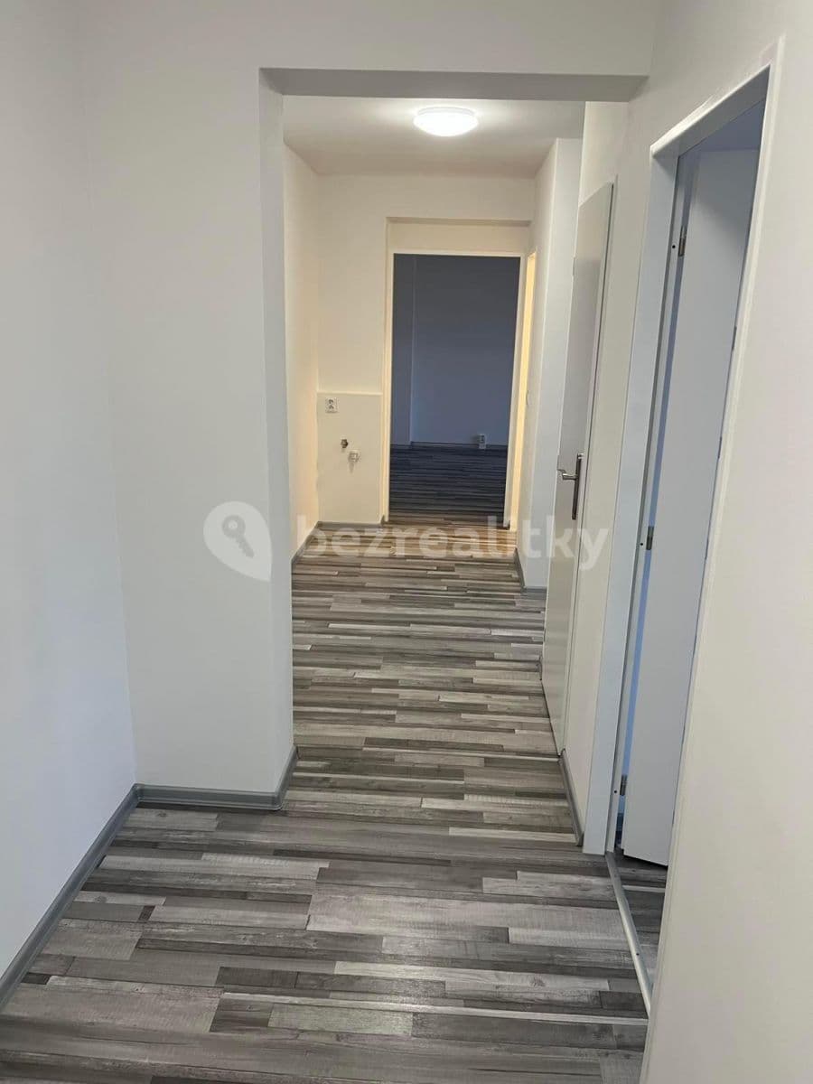 2 bedroom with open-plan kitchen flat to rent, 69 m², Litevská, Kladno, Středočeský Region 2 bedroom with open-plan kitchen flat to rent, 69 m², Litevská, Kladno, Středočeský Region