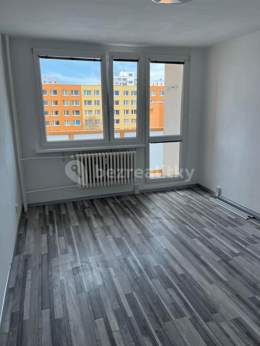 2 bedroom with open-plan kitchen flat to rent, 69 m², Litevská, Kladno, Středočeský Region 2 bedroom with open-plan kitchen flat to rent, 69 m², Litevská, Kladno, Středočeský Region