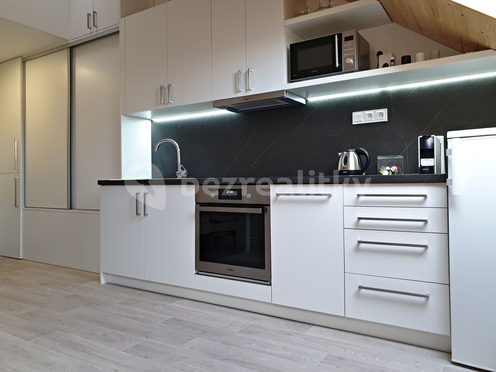 1 bedroom with open-plan kitchen flat to rent, 68 m², Veveří, Brno, Jihomoravský Region 1 bedroom with open-plan kitchen flat to rent, 68 m², Veveří, Brno, Jihomoravský Region