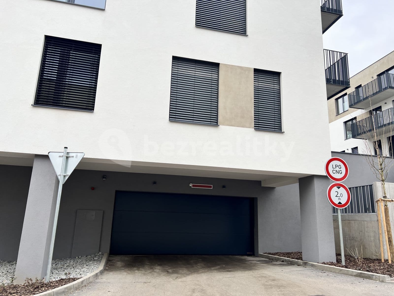 garage to rent, 14 m², Prague, Prague garage to rent, 14 m², Prague, Prague