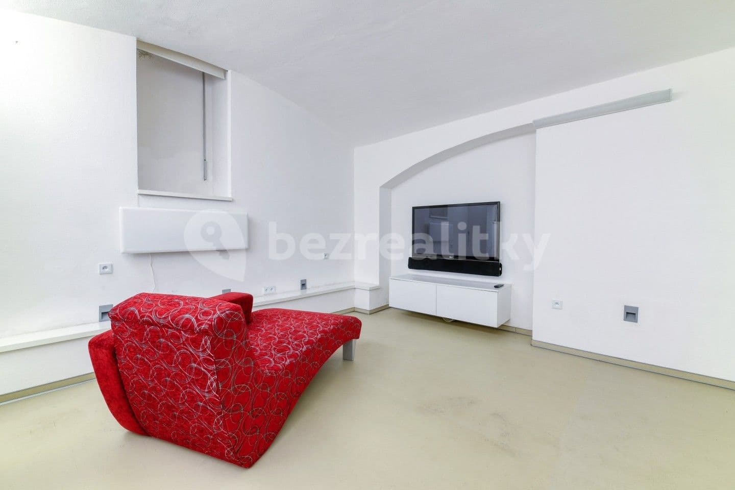 2 bedroom with open-plan kitchen flat for sale, 80 m², Vlastislavova, Prague, Prague