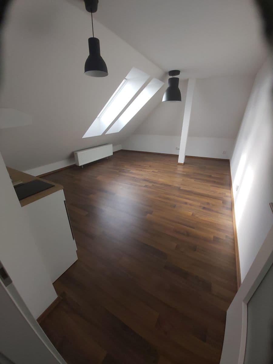 Studio flat to rent, 36 m², Kotnovská, Tábor, Jihočeský Region Studio flat to rent, 36 m², Kotnovská, Tábor, Jihočeský Region