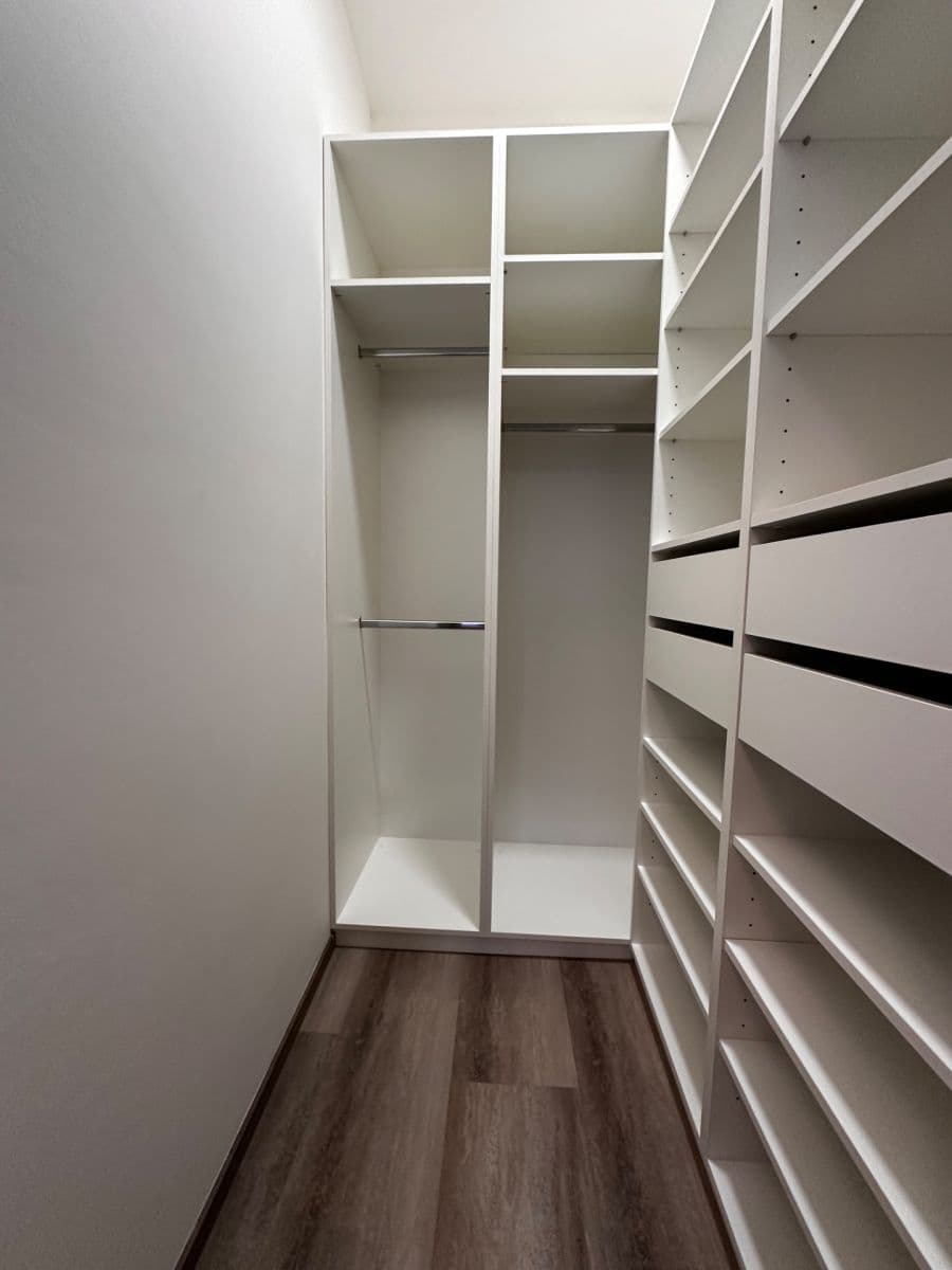 1 bedroom with open-plan kitchen flat to rent, 38 m², U Santošky, Prague, Prague 1 bedroom with open-plan kitchen flat to rent, 38 m², U Santošky, Prague, Prague