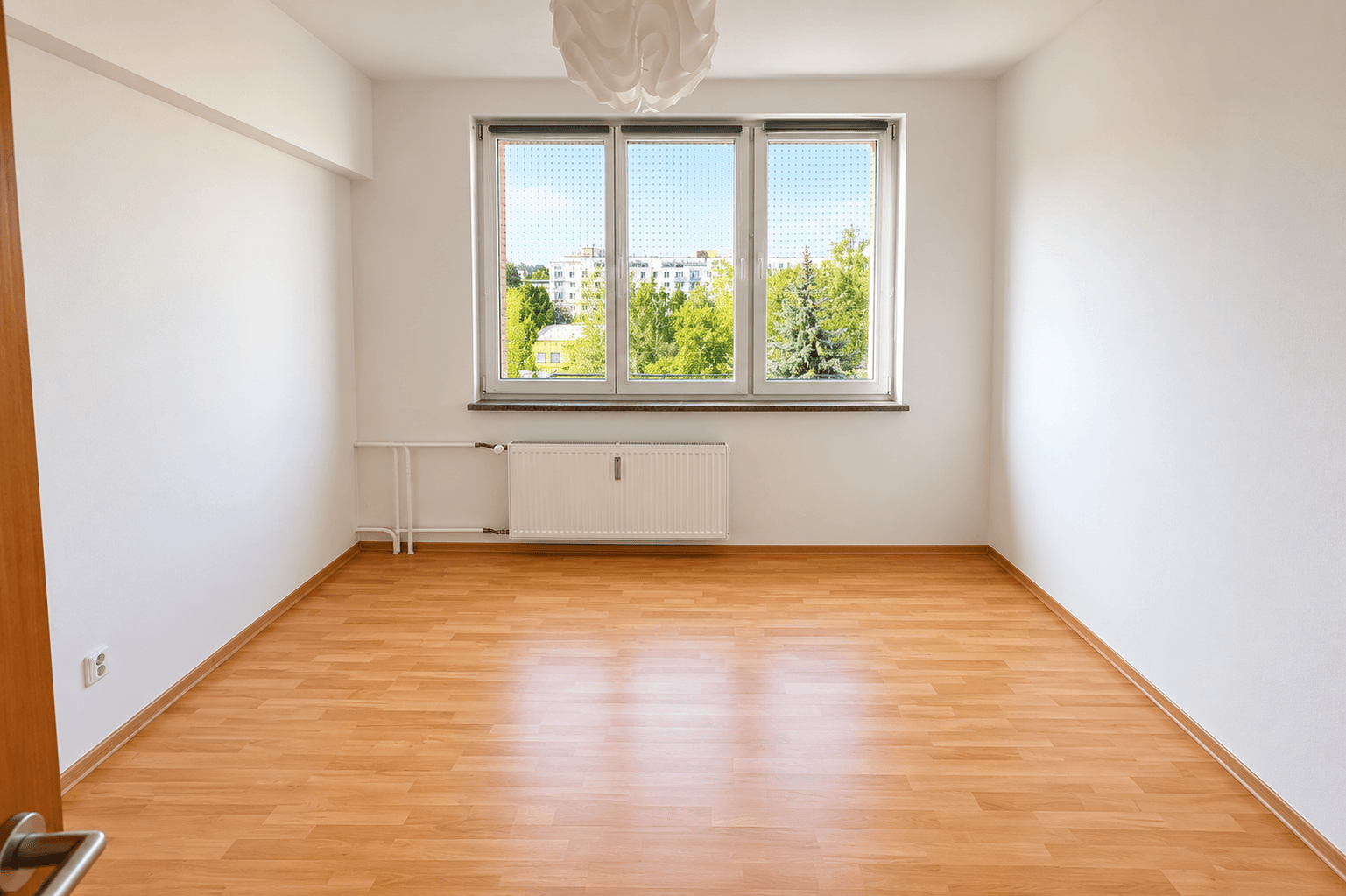 2 bedroom with open-plan kitchen flat to rent, 57 m², Vrchlického, Kladno, Středočeský Region 2 bedroom with open-plan kitchen flat to rent, 57 m², Vrchlického, Kladno, Středočeský Region