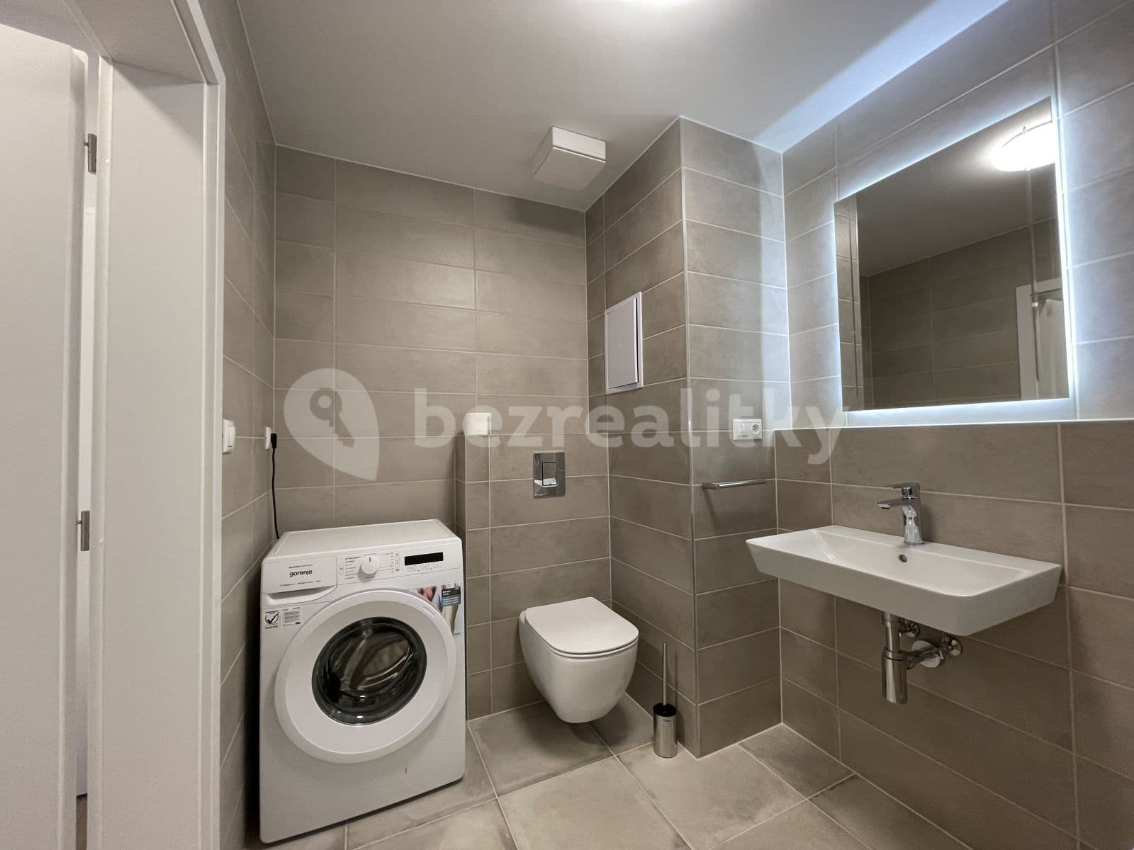 2 bedroom flat to rent, 45 m², Galvaniho, Ružinov, Bratislavský Region 2 bedroom flat to rent, 45 m², Galvaniho, Ružinov, Bratislavský Region
