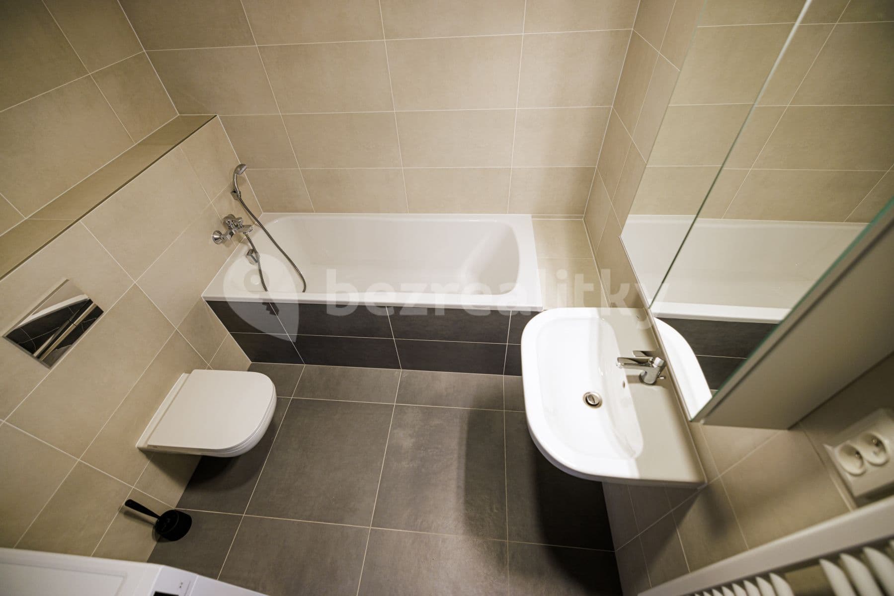 1 bedroom with open-plan kitchen flat to rent, 65 m², Prague, Prague 1 bedroom with open-plan kitchen flat to rent, 65 m², Prague, Prague