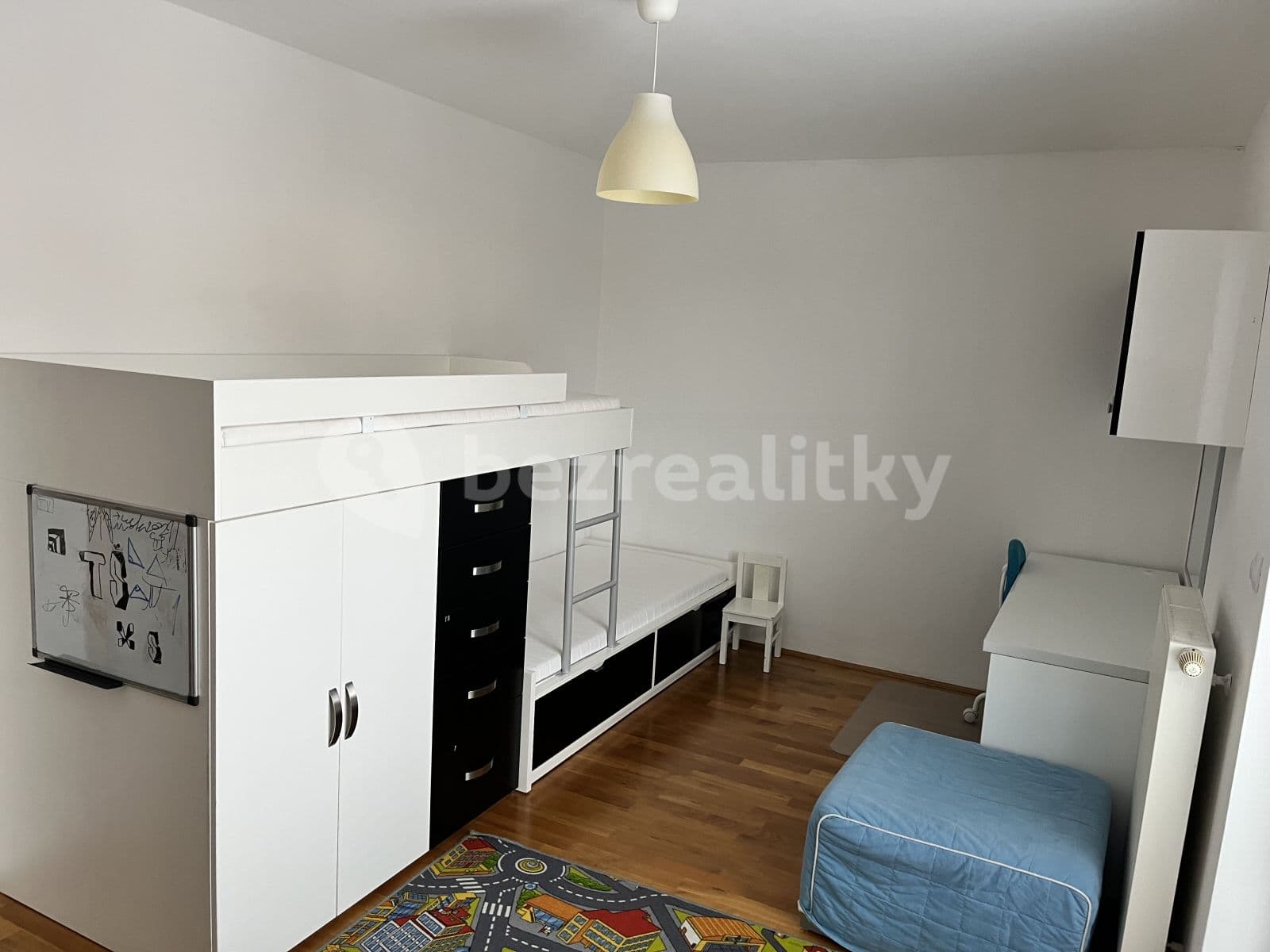 2 bedroom with open-plan kitchen flat to rent, 86 m², Karla Zicha, Prague, Prague 2 bedroom with open-plan kitchen flat to rent, 86 m², Karla Zicha, Prague, Prague