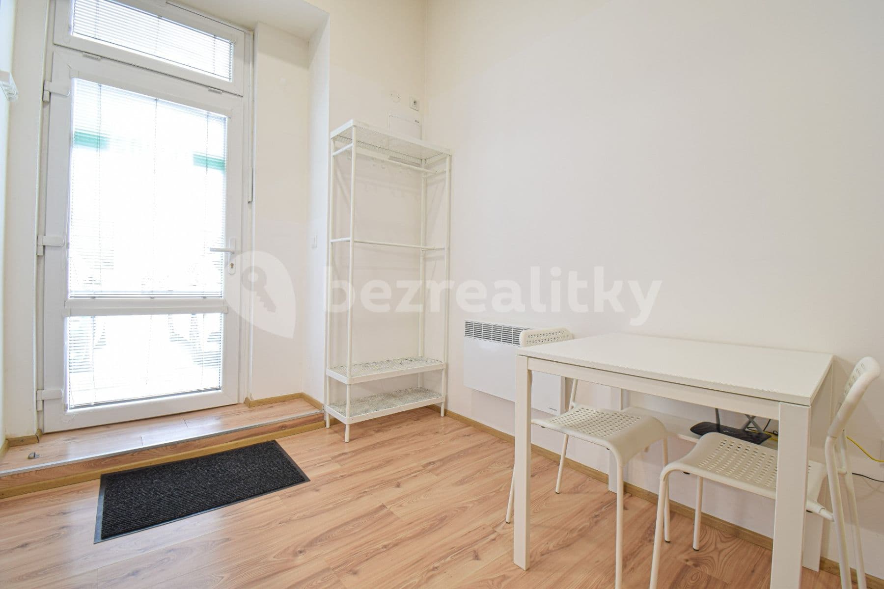 Studio flat to rent, 23 m², Mendlovo náměstí, Brno, Jihomoravský Region Studio flat to rent, 23 m², Mendlovo náměstí, Brno, Jihomoravský Region