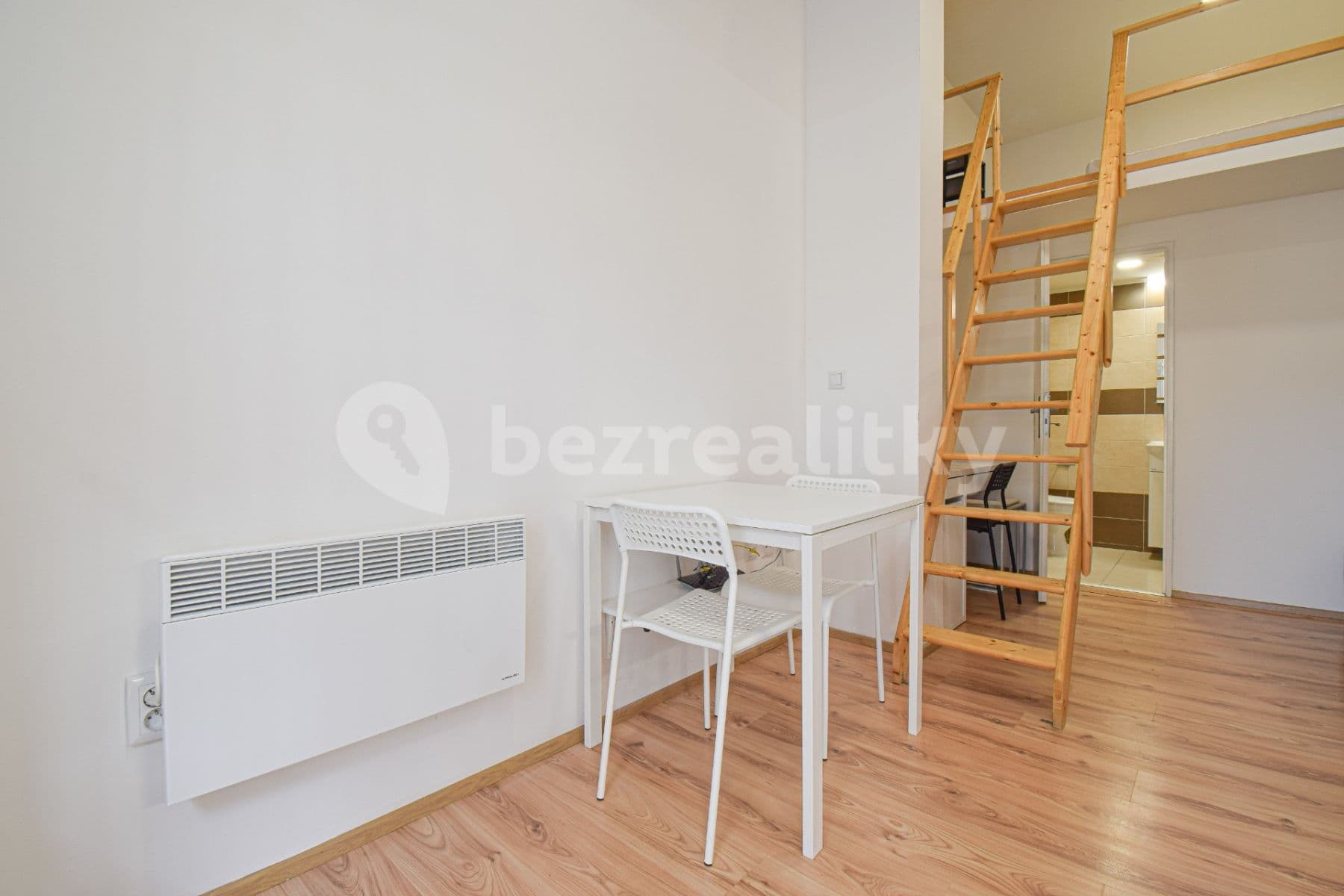 Studio flat to rent, 23 m², Mendlovo náměstí, Brno, Jihomoravský Region Studio flat to rent, 23 m², Mendlovo náměstí, Brno, Jihomoravský Region