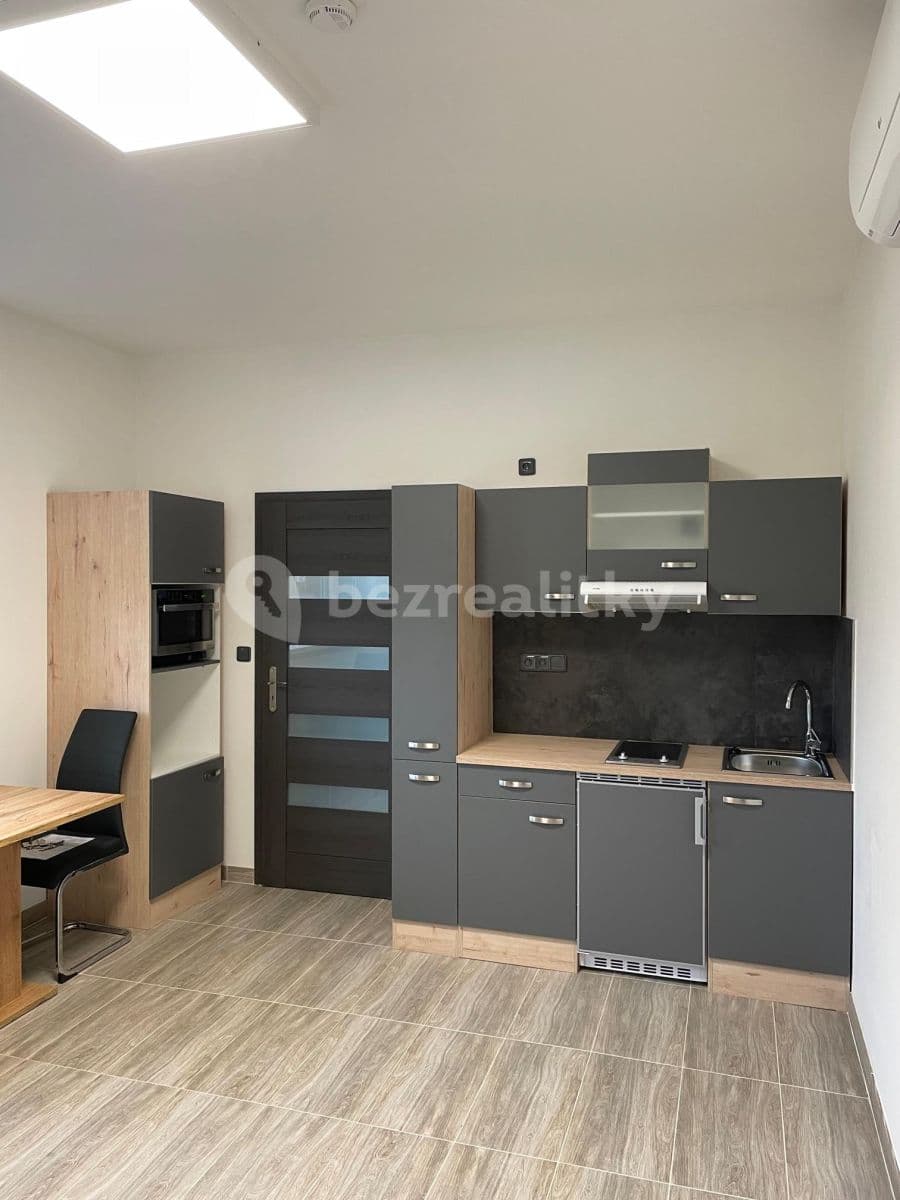 Studio flat to rent, 25 m², Podleská, Prague, Prague Studio flat to rent, 25 m², Podleská, Prague, Prague