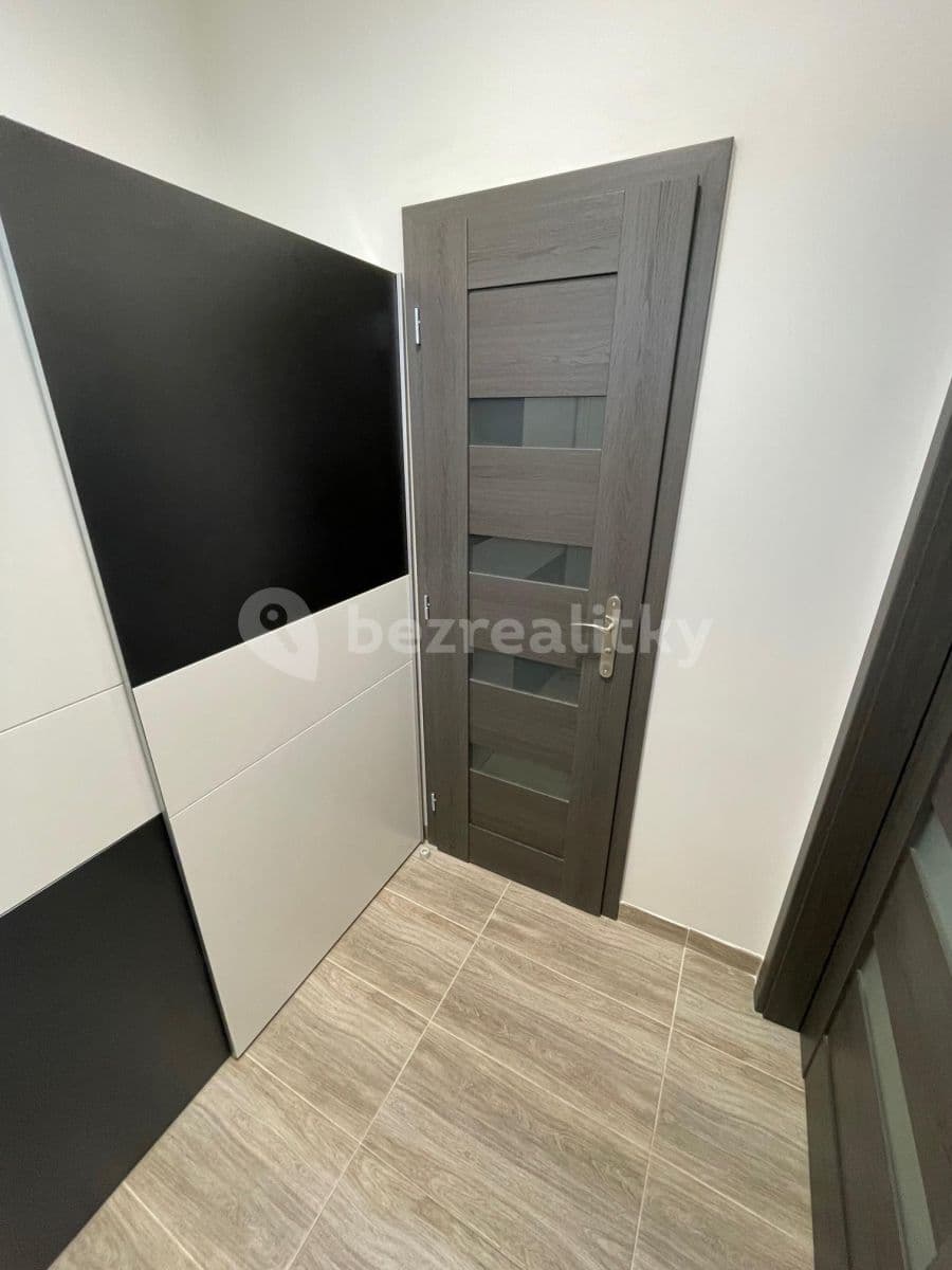 Studio flat to rent, 25 m², Podleská, Prague, Prague Studio flat to rent, 25 m², Podleská, Prague, Prague