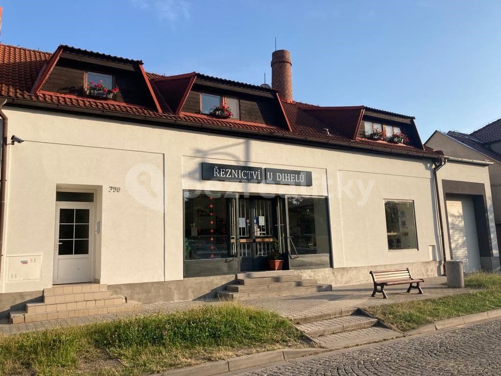 3 bedroom flat to rent, 120 m², Havlíčkovo nám., Kladno, Středočeský Region 3 bedroom flat to rent, 120 m², Havlíčkovo nám., Kladno, Středočeský Region