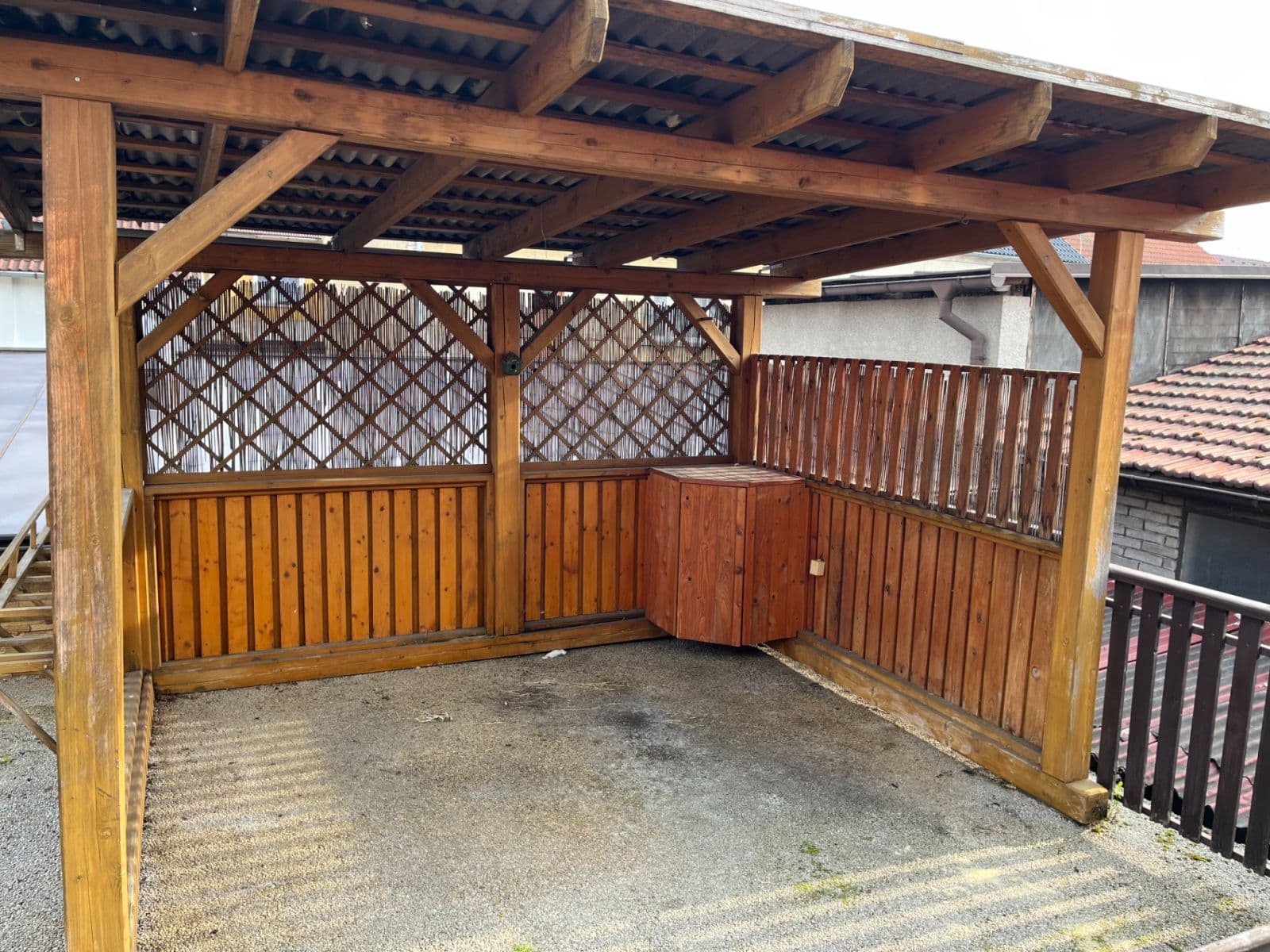 3 bedroom flat to rent, 120 m², Havlíčkovo nám., Kladno, Středočeský Region 3 bedroom flat to rent, 120 m², Havlíčkovo nám., Kladno, Středočeský Region