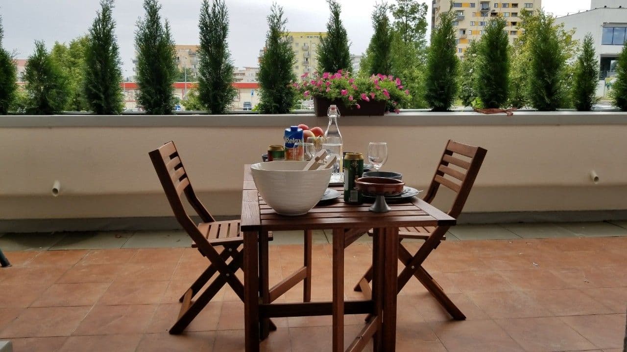 2 bedroom with open-plan kitchen flat to rent, 115 m², Běhounkova, Prague, Prague 2 bedroom with open-plan kitchen flat to rent, 115 m², Běhounkova, Prague, Prague