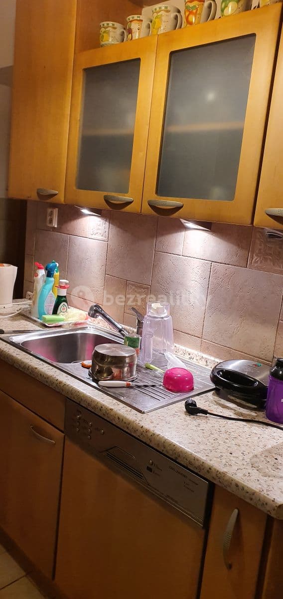 2 bedroom with open-plan kitchen flat to rent, 726 m², Na Betonce, Prague, Prague 2 bedroom with open-plan kitchen flat to rent, 726 m², Na Betonce, Prague, Prague