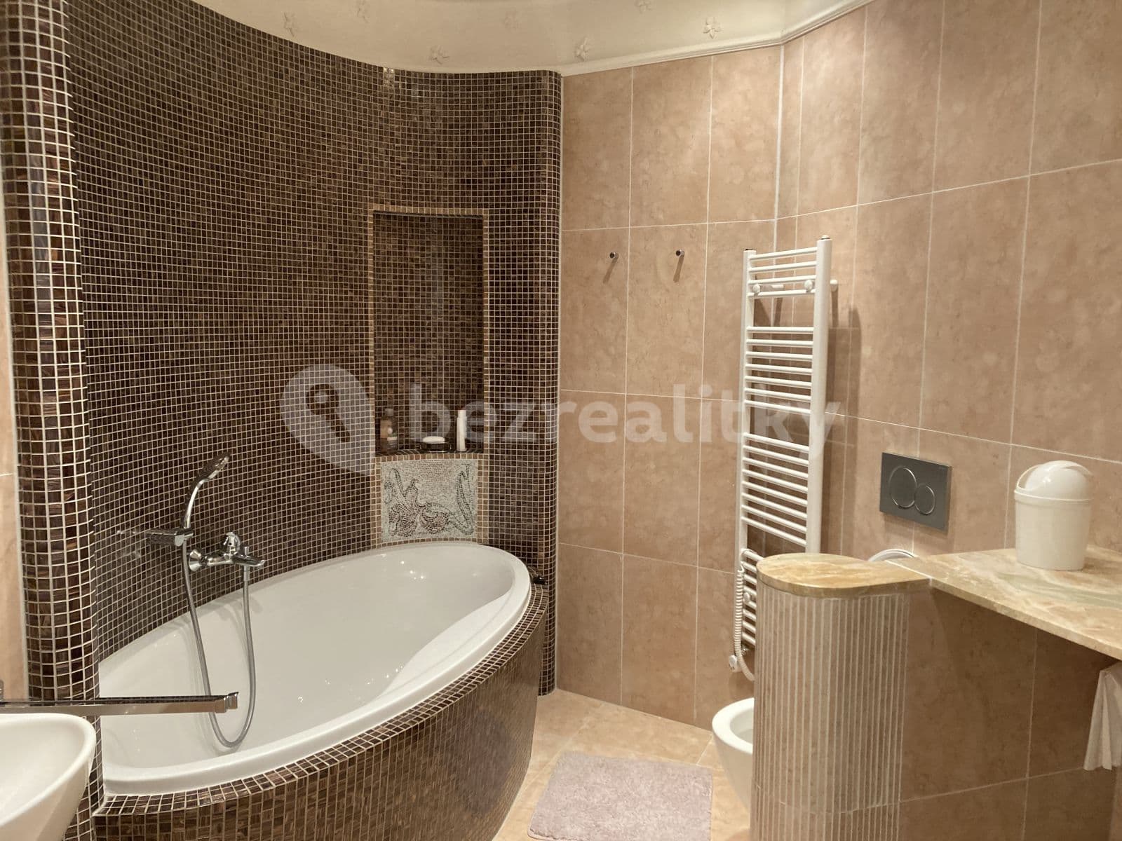 2 bedroom flat to rent, 56 m², Vřídelní, Karlovy Vary, Karlovarský Region 2 bedroom flat to rent, 56 m², Vřídelní, Karlovy Vary, Karlovarský Region