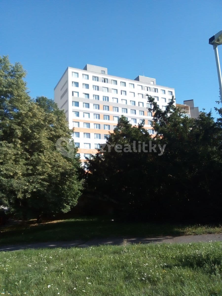 1 bedroom with open-plan kitchen flat to rent, 45 m², Bellušova, Prague, Prague 1 bedroom with open-plan kitchen flat to rent, 45 m², Bellušova, Prague, Prague