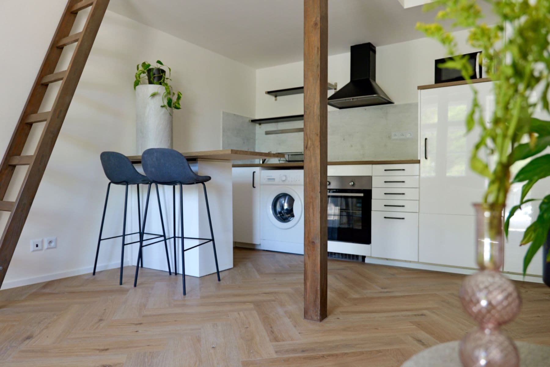 Studio flat to rent, 30 m², V Šáreckém údolí, Prague, Prague Studio flat to rent, 30 m², V Šáreckém údolí, Prague, Prague