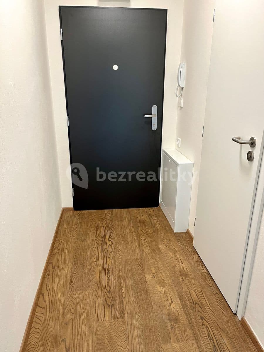 Studio flat to rent, 33 m², Zborovská, Brno, Jihomoravský Region Studio flat to rent, 33 m², Zborovská, Brno, Jihomoravský Region