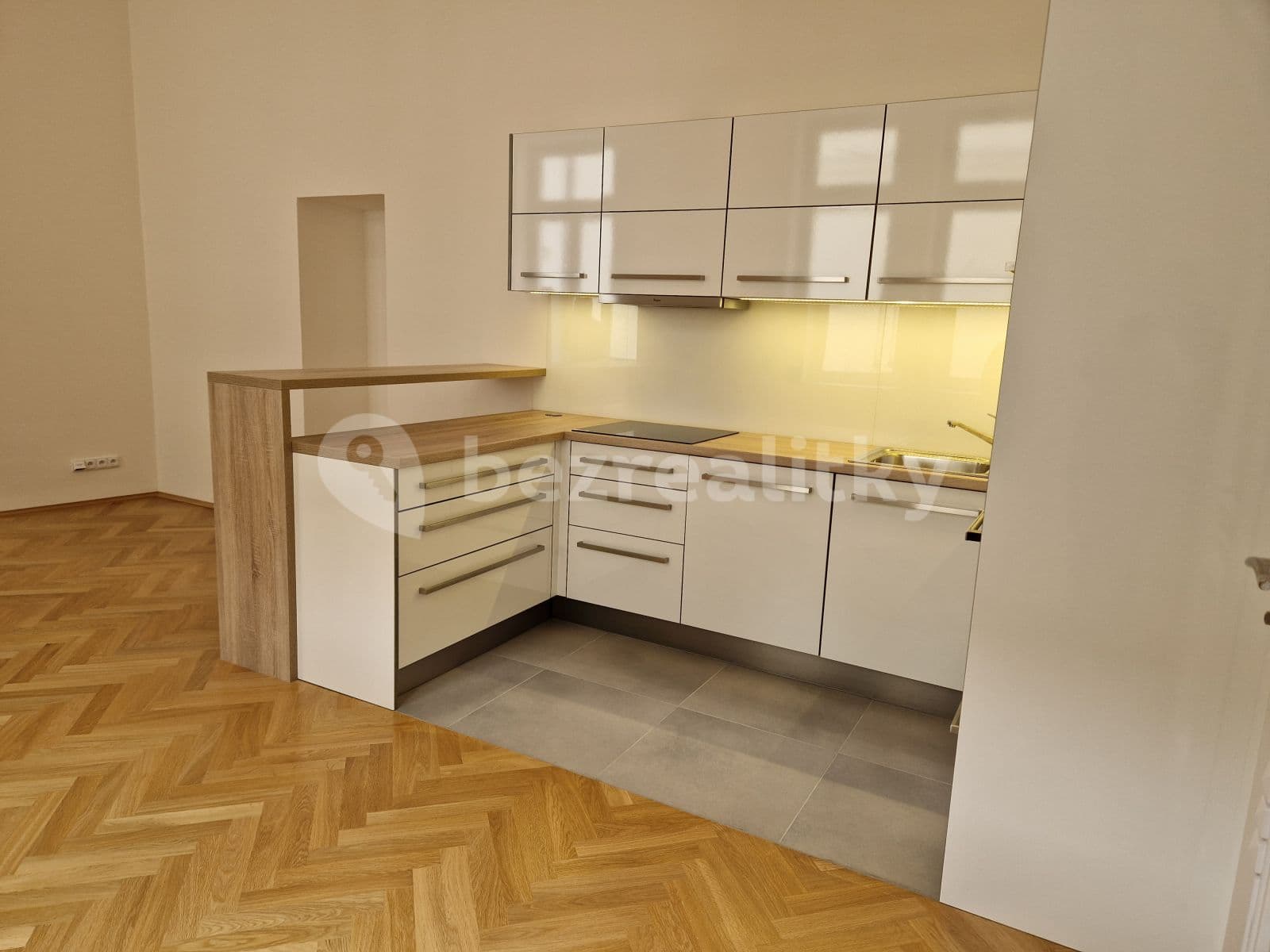 2 bedroom flat to rent, 120 m², Na Příkopě, Prague, Prague