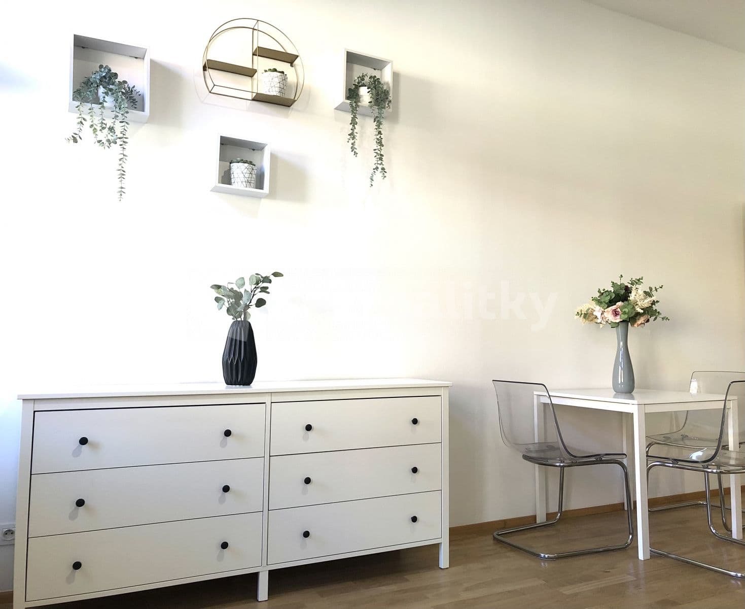 1 bedroom with open-plan kitchen flat to rent, 45 m², Bořivojova, Prague, Prague 1 bedroom with open-plan kitchen flat to rent, 45 m², Bořivojova, Prague, Prague