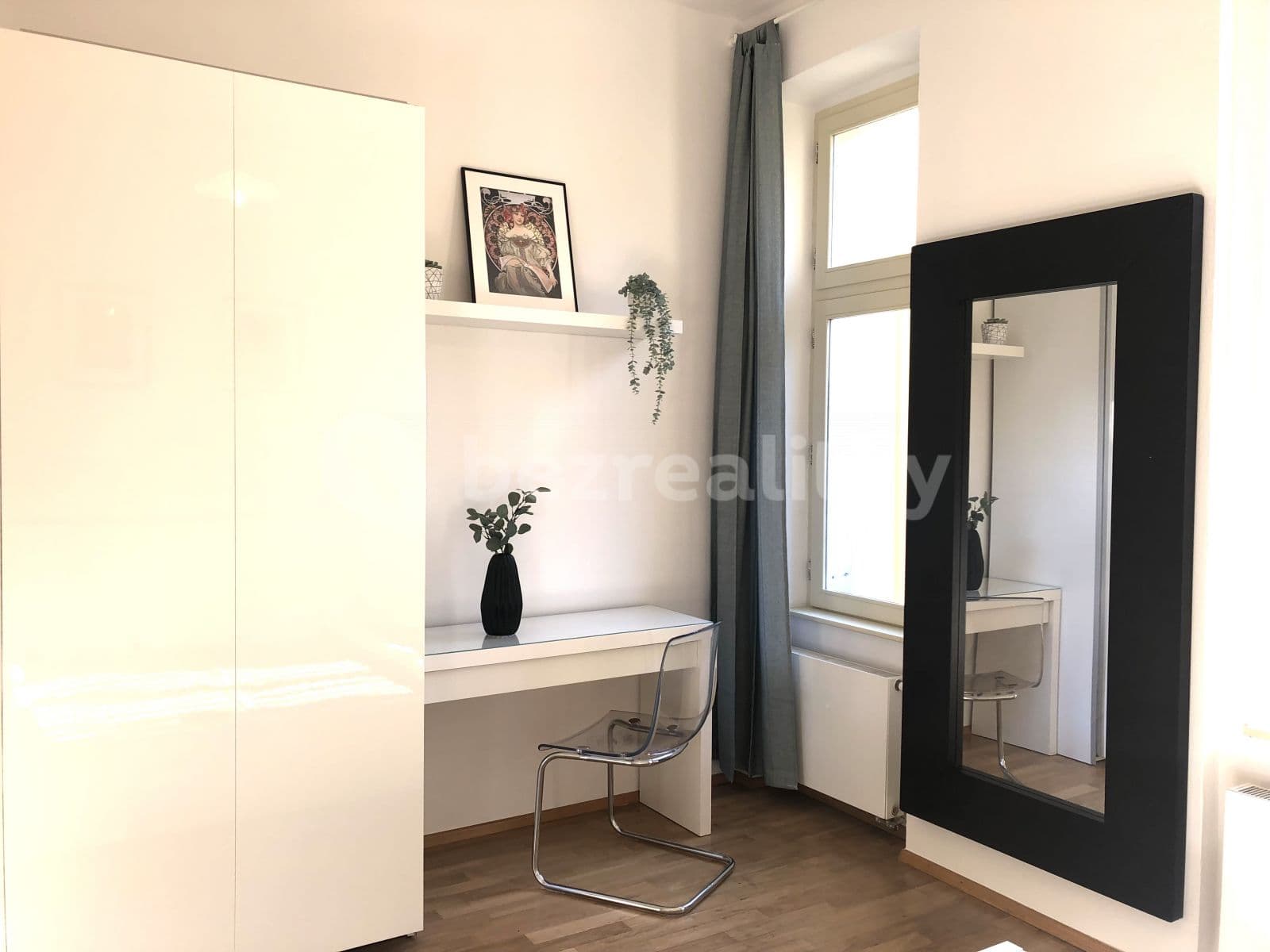 1 bedroom with open-plan kitchen flat to rent, 45 m², Bořivojova, Prague, Prague 1 bedroom with open-plan kitchen flat to rent, 45 m², Bořivojova, Prague, Prague