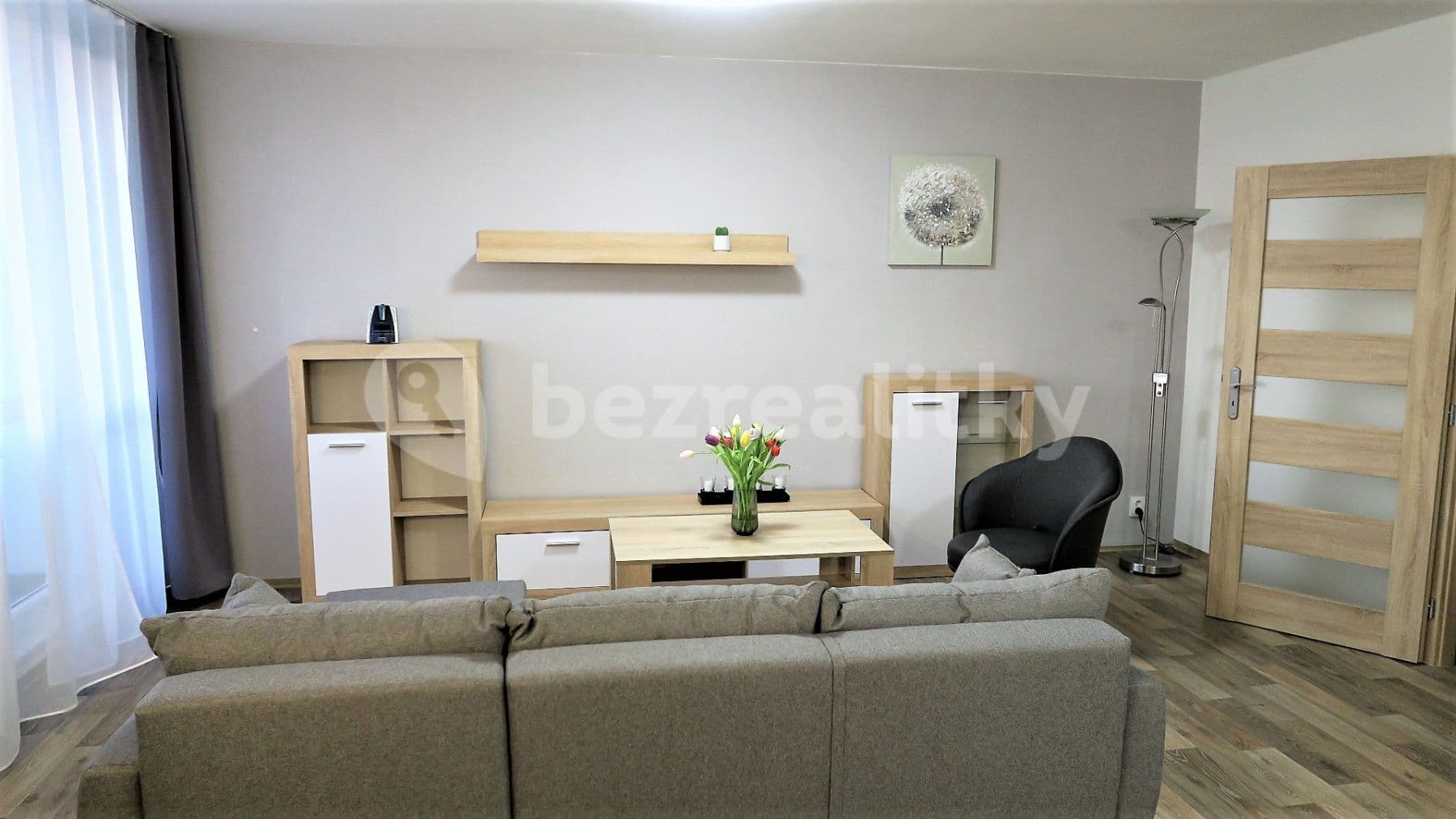 3 bedroom with open-plan kitchen flat to rent, 95 m², Doležalova, Prague, Prague 3 bedroom with open-plan kitchen flat to rent, 95 m², Doležalova, Prague, Prague