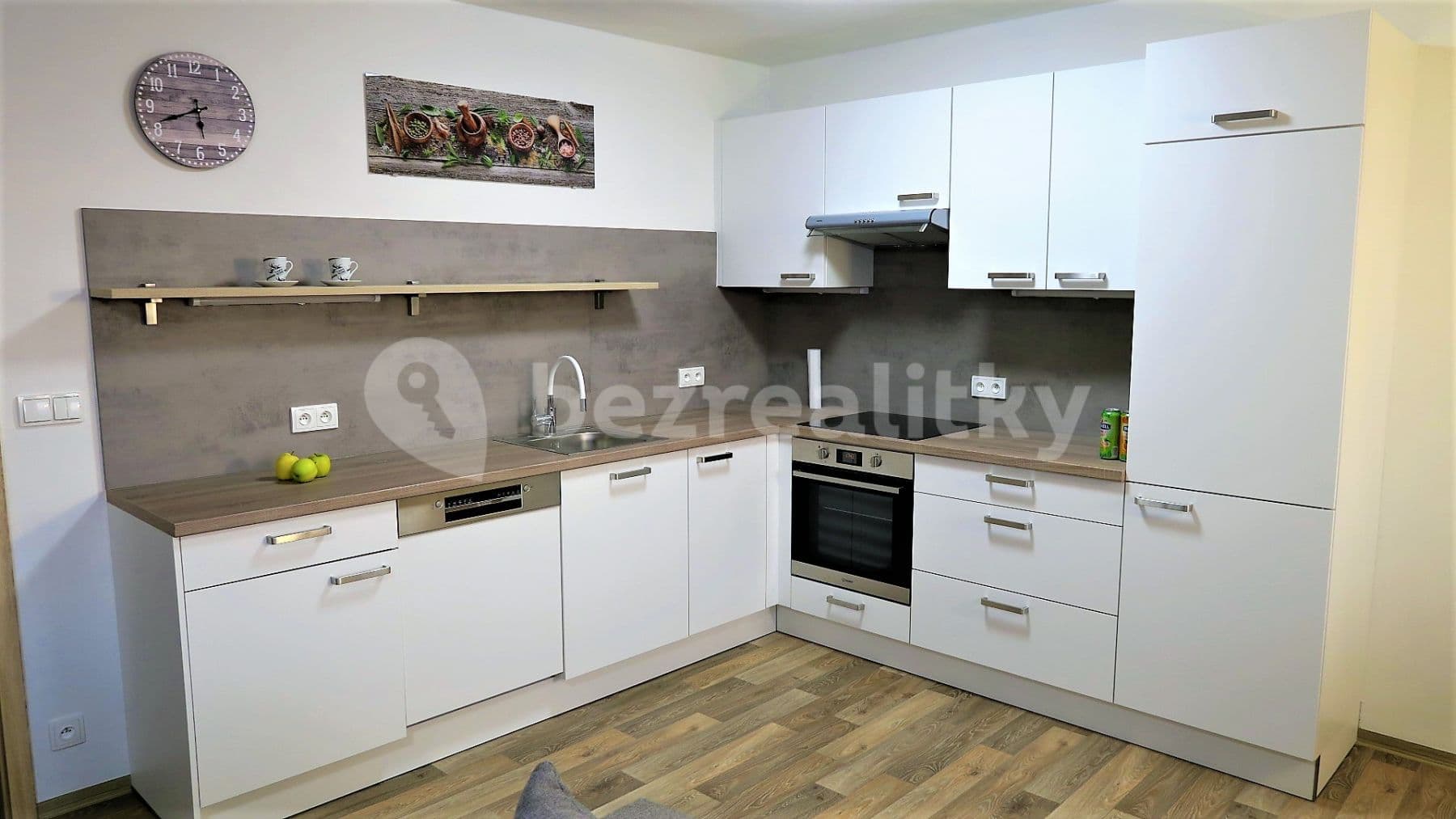 3 bedroom with open-plan kitchen flat to rent, 95 m², Doležalova, Prague, Prague 3 bedroom with open-plan kitchen flat to rent, 95 m², Doležalova, Prague, Prague
