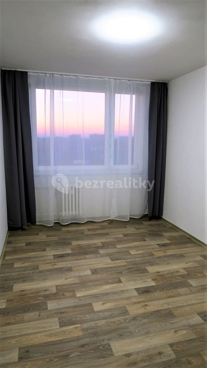 3 bedroom with open-plan kitchen flat to rent, 95 m², Doležalova, Prague, Prague 3 bedroom with open-plan kitchen flat to rent, 95 m², Doležalova, Prague, Prague
