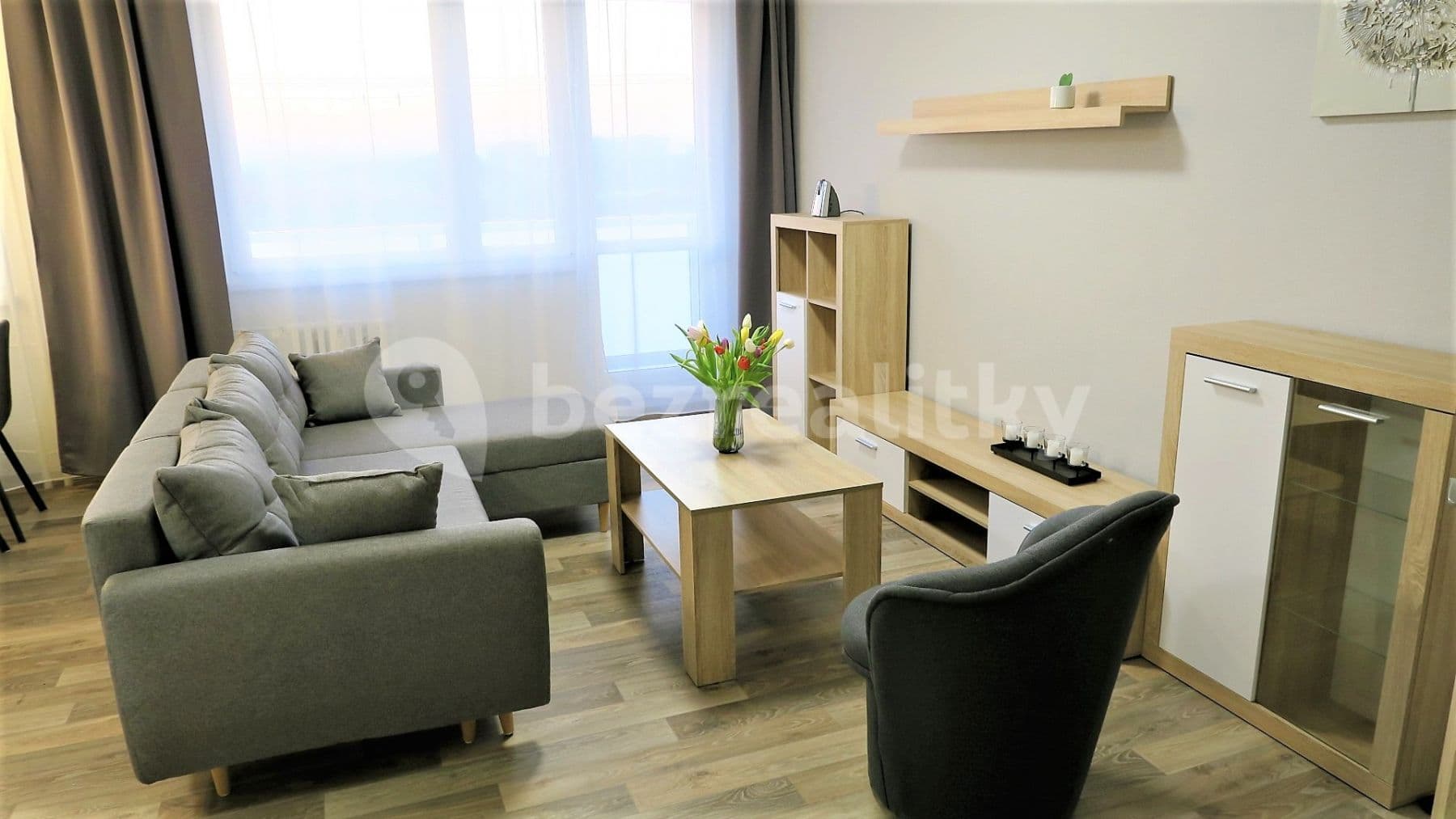 3 bedroom with open-plan kitchen flat to rent, 95 m², Doležalova, Prague, Prague 3 bedroom with open-plan kitchen flat to rent, 95 m², Doležalova, Prague, Prague