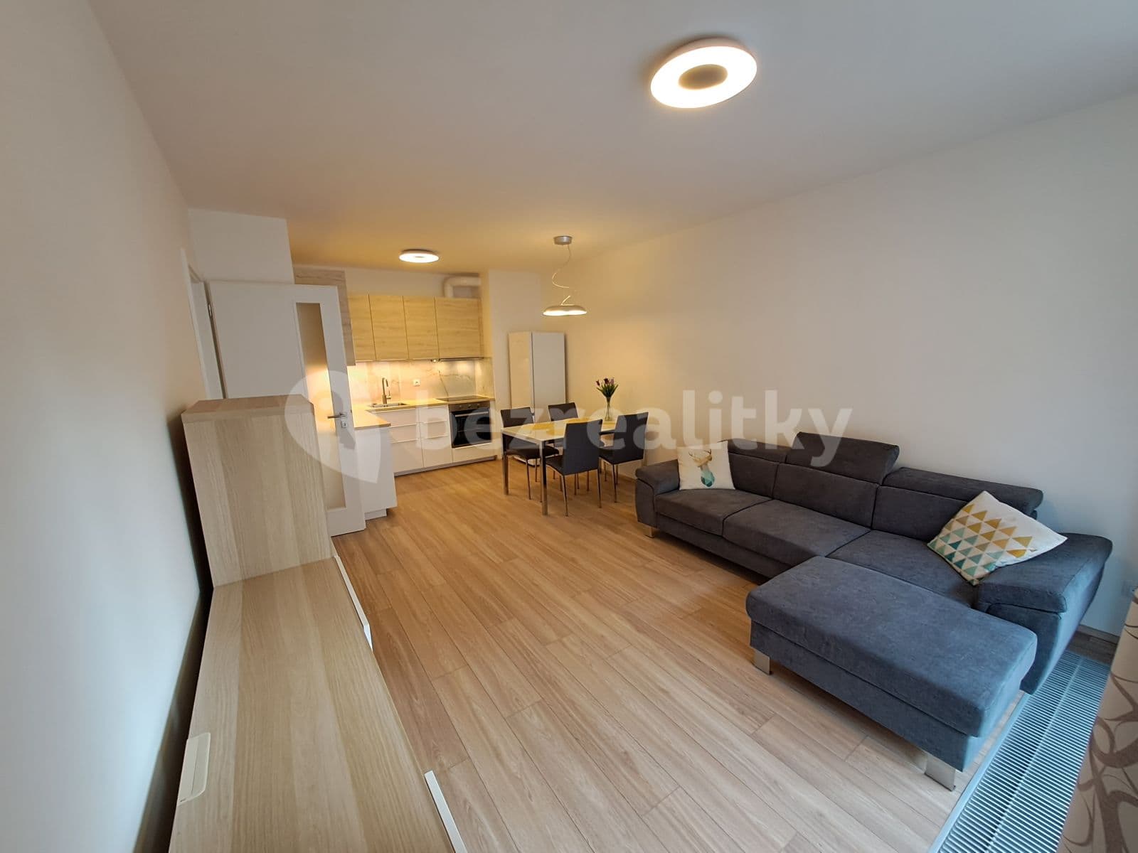1 bedroom with open-plan kitchen flat to rent, 56 m², V Háji, Prague, Prague 1 bedroom with open-plan kitchen flat to rent, 56 m², V Háji, Prague, Prague