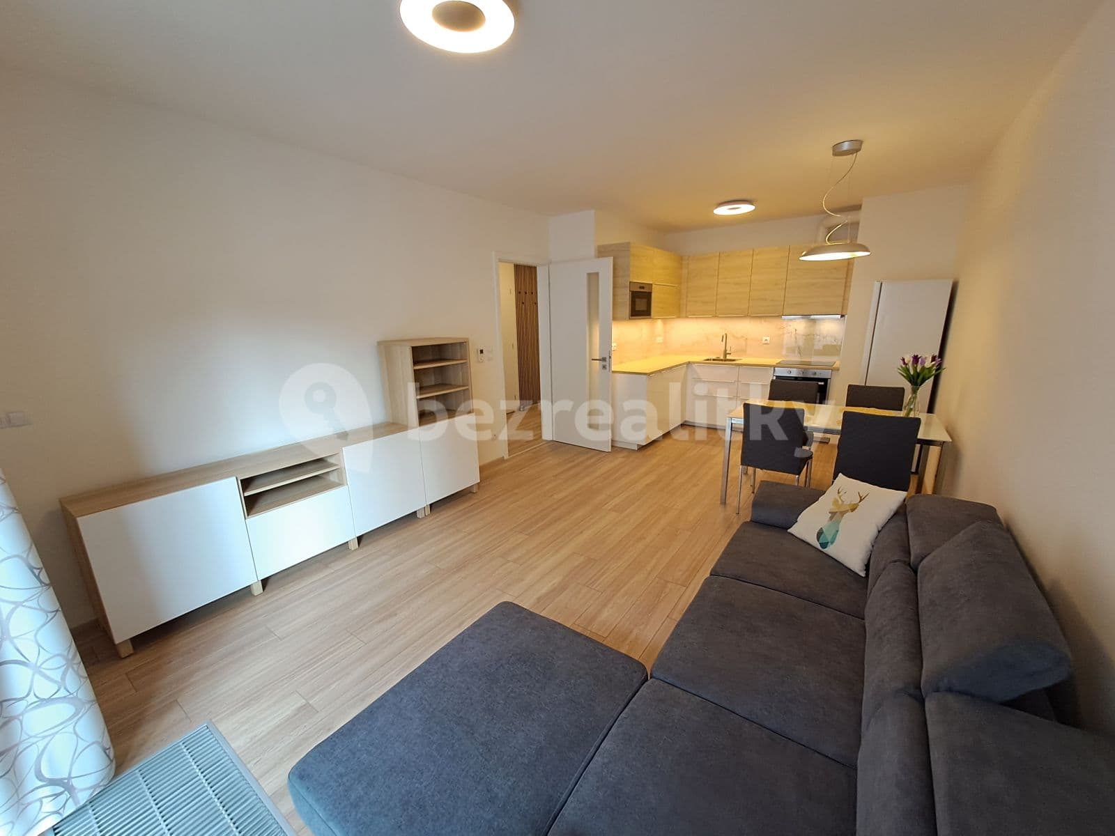 1 bedroom with open-plan kitchen flat to rent, 56 m², V Háji, Prague, Prague 1 bedroom with open-plan kitchen flat to rent, 56 m², V Háji, Prague, Prague