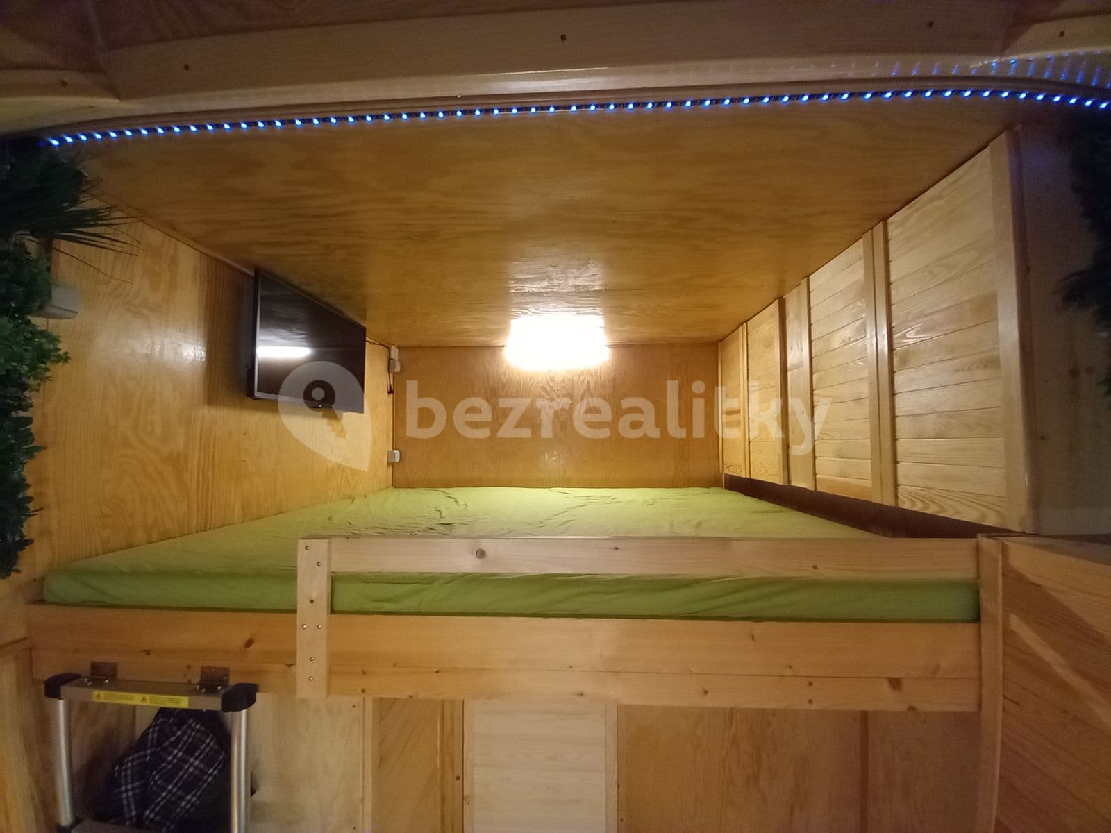 Studio flat to rent, 12 m², Branické náměstí, Prague, Prague Studio flat to rent, 12 m², Branické náměstí, Prague, Prague