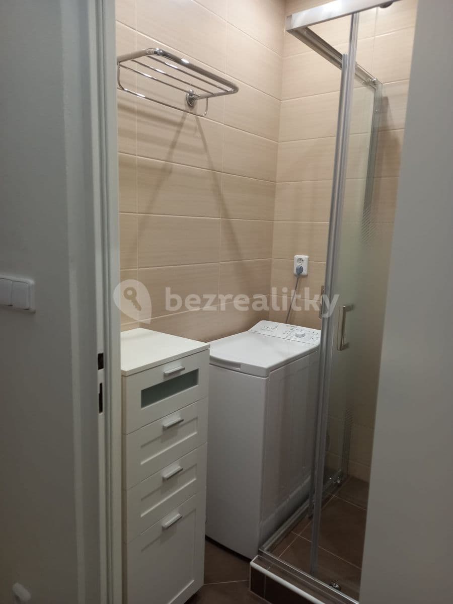 1 bedroom flat to rent, 42 m², Fillova, Brno, Jihomoravský Region 1 bedroom flat to rent, 42 m², Fillova, Brno, Jihomoravský Region