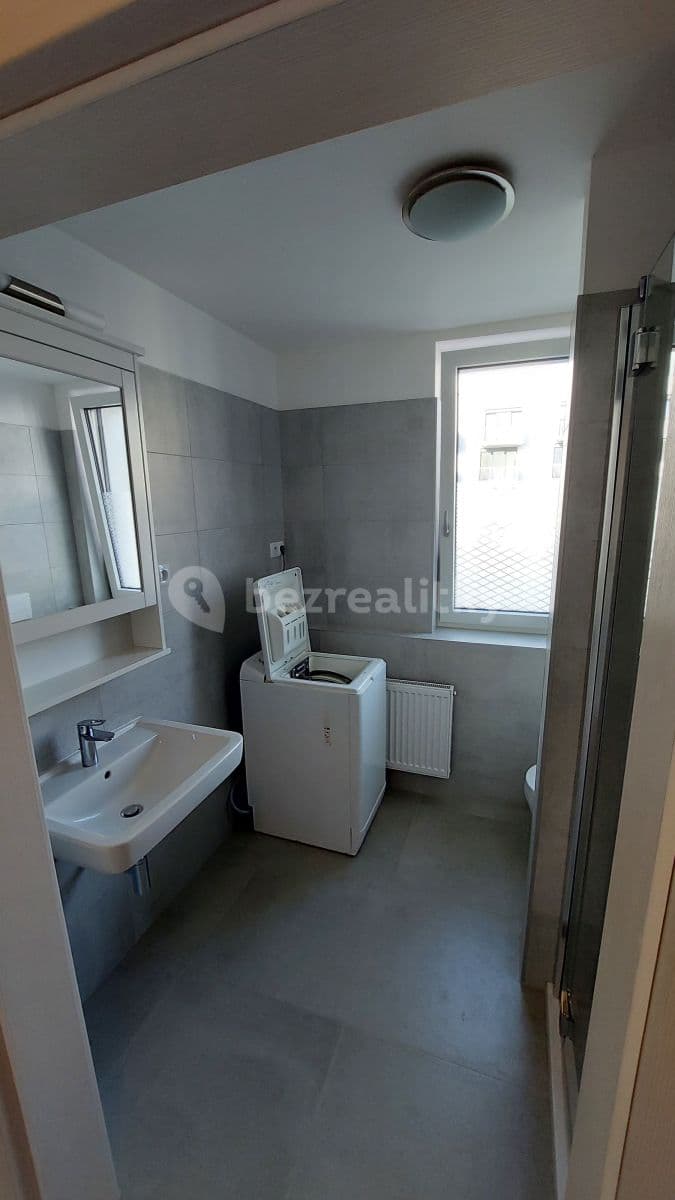 Small studio flat to rent, 32 m², Střední, Brno, Jihomoravský Region Small studio flat to rent, 32 m², Střední, Brno, Jihomoravský Region