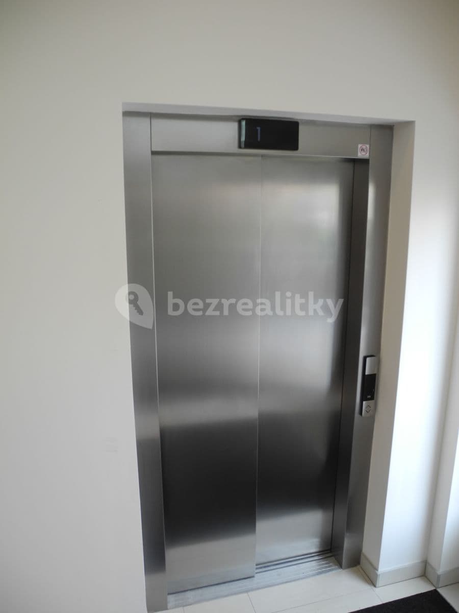 1 bedroom with open-plan kitchen flat to rent, 31 m², K Vystrkovu, Prague, Prague 1 bedroom with open-plan kitchen flat to rent, 31 m², K Vystrkovu, Prague, Prague