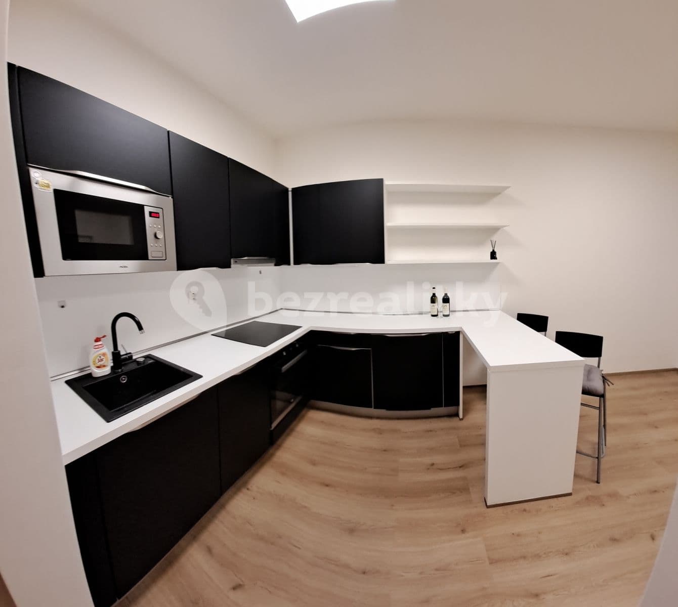 1 bedroom with open-plan kitchen flat to rent, 31 m², K Vystrkovu, Prague, Prague 1 bedroom with open-plan kitchen flat to rent, 31 m², K Vystrkovu, Prague, Prague