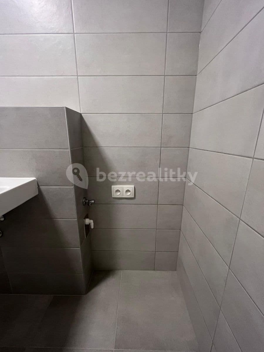 1 bedroom with open-plan kitchen flat to rent, 53 m², K Vystrkovu, Prague, Prague 1 bedroom with open-plan kitchen flat to rent, 53 m², K Vystrkovu, Prague, Prague
