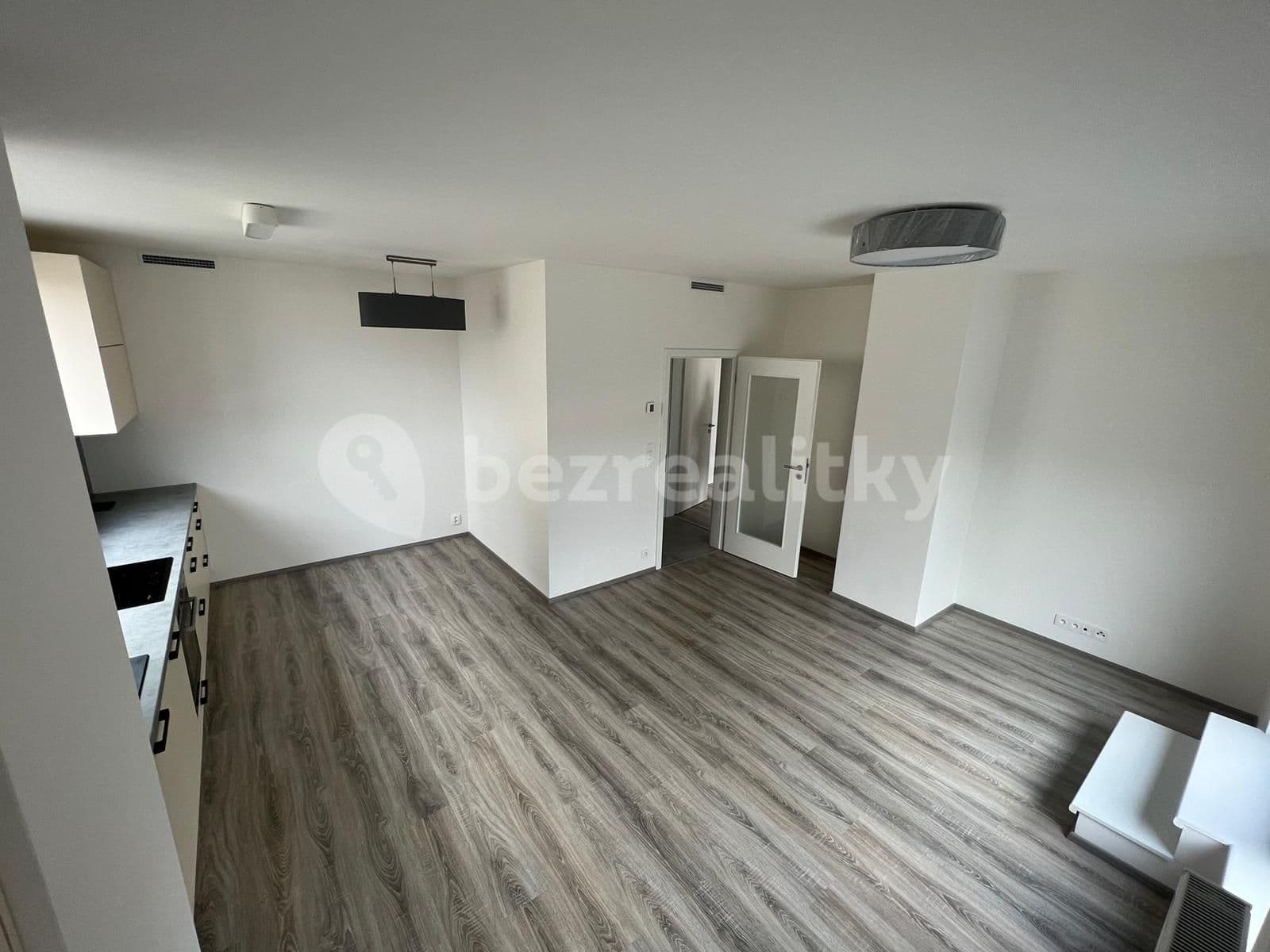1 bedroom with open-plan kitchen flat to rent, 53 m², K Vystrkovu, Prague, Prague 1 bedroom with open-plan kitchen flat to rent, 53 m², K Vystrkovu, Prague, Prague